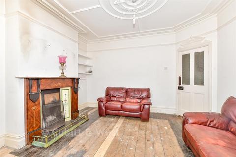 3 bed property, in St. Chad's Avenue, £285,000