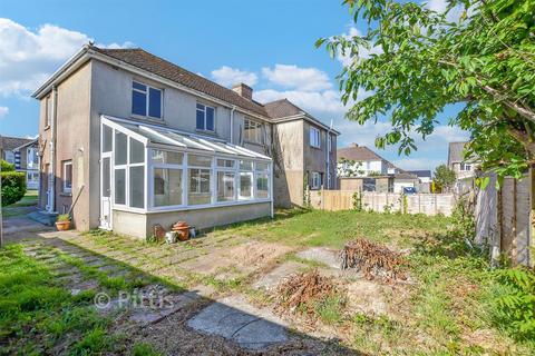 3 bed property, in Arundel Road, £165,500