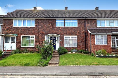 3 bed property, in Ardleigh, £350,000