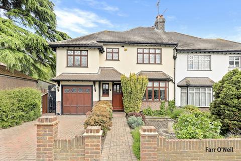 4 bed property, in Forest Side, £1,100,000