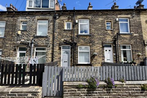 3 bed property, in Aberdeen Terrace, £150,000