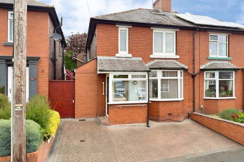 3 bed property, in Moorhouse Road, £325,000