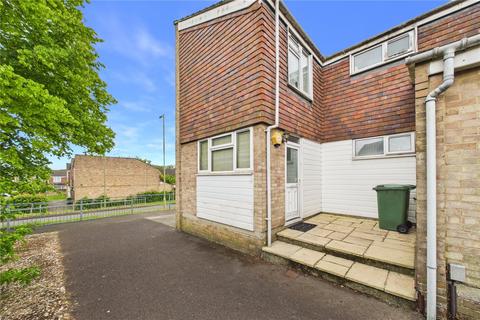 3 bed property, in Martin Close, £270,000