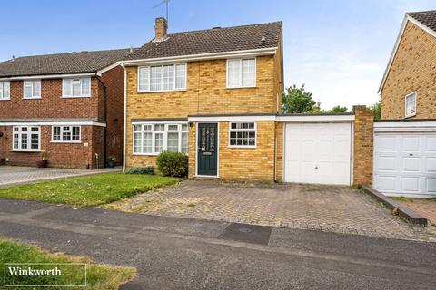 3 bed property, in Tiverton Road, £430,000