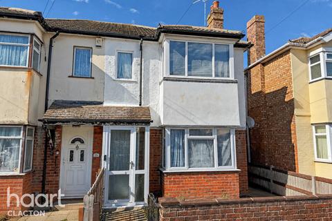 3 bed property, in Anchor Road, £240,000