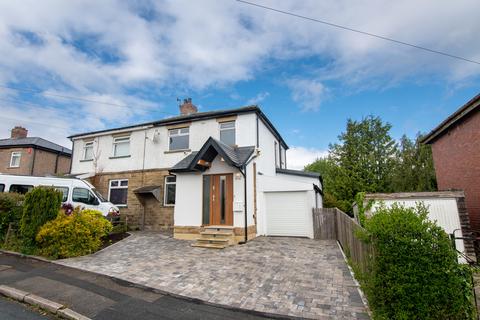 3 bed property, in 22 Kings Drive, £250,000