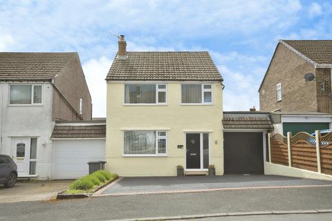 3 bed property, in Barson Grove, £290,000