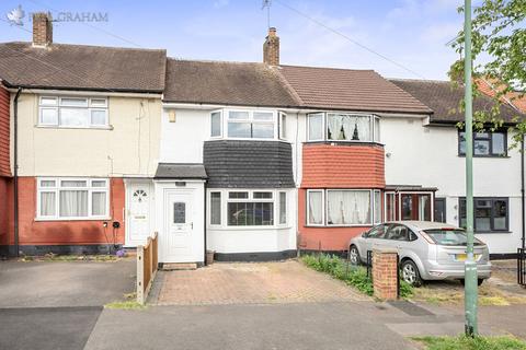 2 bed property, in Arlington Drive, £435,000