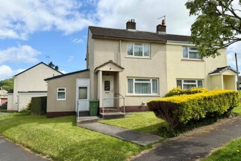 2 bed property, in Barn Park, £227,500