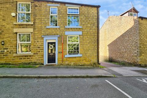 2 bed property, in Micklehurst Road, £240,000