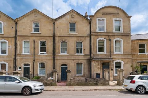 4 bed property, in 2 Belgrave Terrace, £700,000