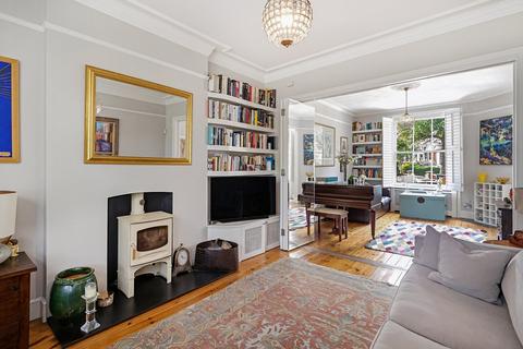 2 bed property, in St. Quintin Avenue, £1,250,000