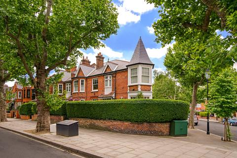 2 bed property, in St. Quintin Avenue, £1,250,000