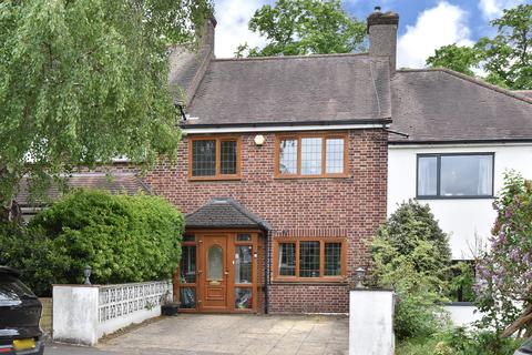 3 bed property, in Duncombe Hill, £875,000