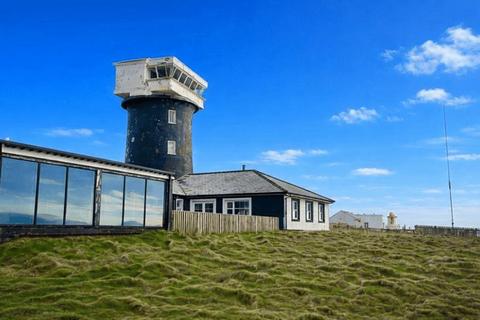 8 bed property, in St Ann's Lighthouse, £450,000