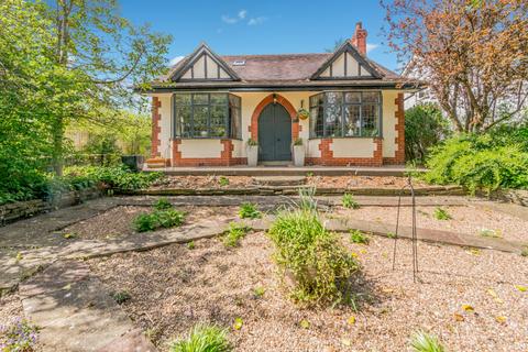4 bed property, in Speeton Avenue, £495,000