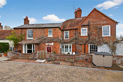 7 bed property, in Bridge Street, £1,300,000