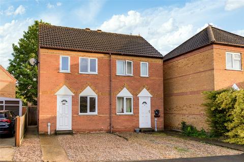 2 bed property, in Rudkin Drive, £145,000