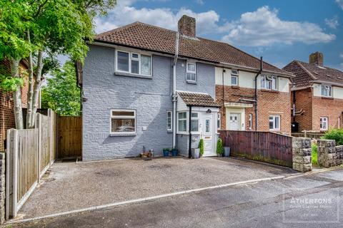 3 bed property, in White Horse Drive, £300,000