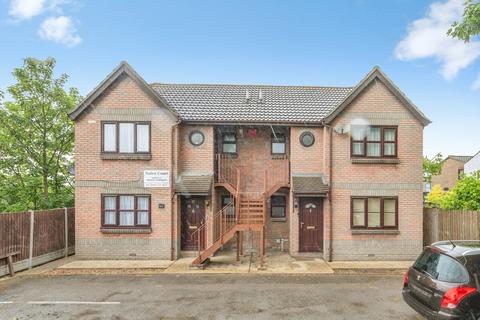1 bed property, in Nairn Court, £125,000