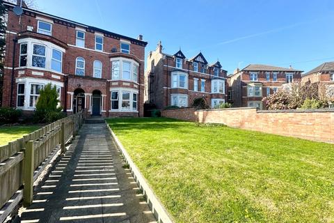 6 bed property, in Gorsey Road, £450,000