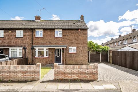 3 bed property, in Beech Close, £525,000