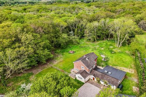 5 bed property, in The Ridge, £1,250,000