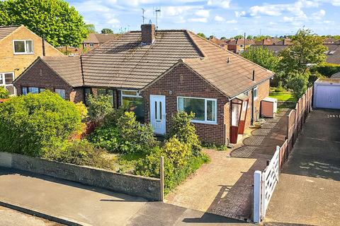 3 bed property, in Poplar Way, £265,000