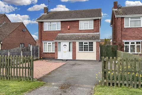 4 bed property, in Swinderby Road, £260,000