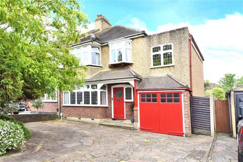 4 bed property, in Palmersfield Road, £770,000