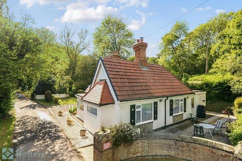 3 bed property, in Seifton, £435,000