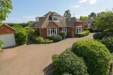 4 bed property, in Borstal Hill, £675,000