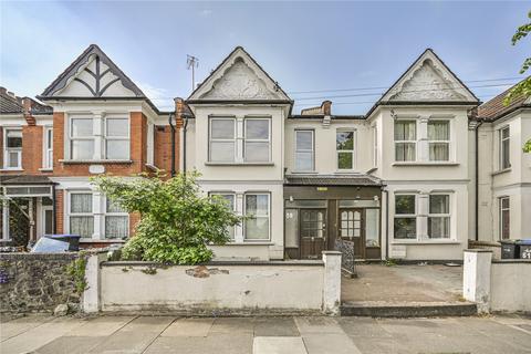 3 bed property, in York Road, £740,000