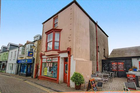 2 bed property, in Upper Frog Street, £545,000