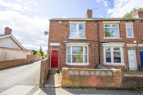 3 bed property, in Malvern Villas, £215,000