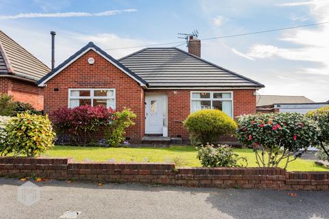 3 bed property, in Reynolds Drive, £325,000