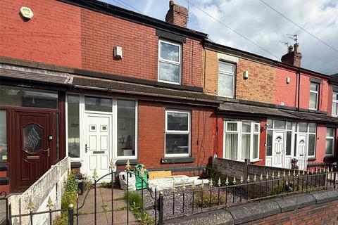 2 bed property, in Blackbrook Road, £90,000