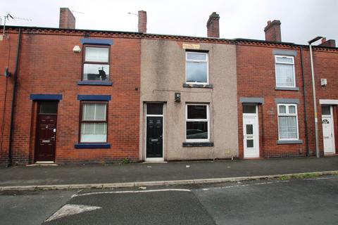 2 bed property, in Glebe Street, £100,000