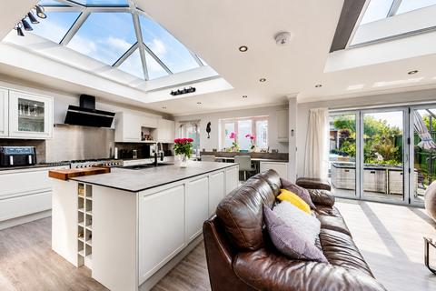 3 bed property, in Warren Way, £490,000