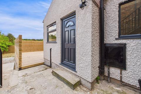 3 bed property, in 45A and 45B Commercial Street, £285,000