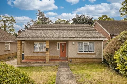 3 bed property, in Dane Court Gardens, £350,000