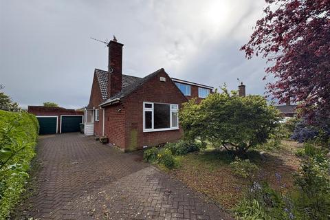 3 bed property, in Turker Lane, £250,000