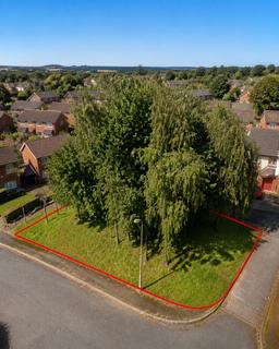 Land, in PLOVERS LN, £15,000