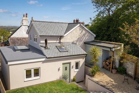 4 bed property, in Bideford EX39, £475,000