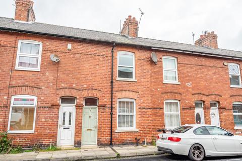 2 bed property, in Rose Street, £260,000