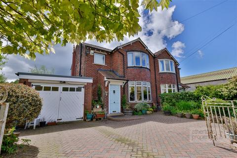 3 bed property, in Accrington Road, £285,000