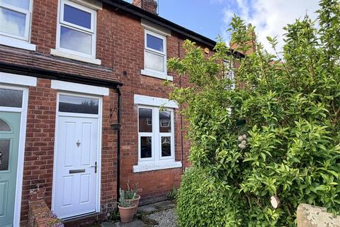 3 bed property, in Dock Road, £179,950
