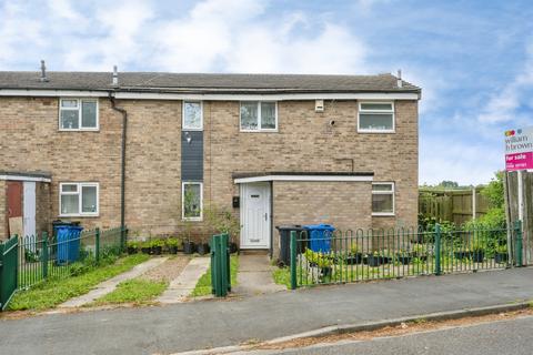 3 bed property, in Manor Estate, £125,000