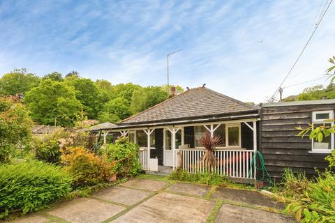 3 bed property, in Hessenford Road, £320,000