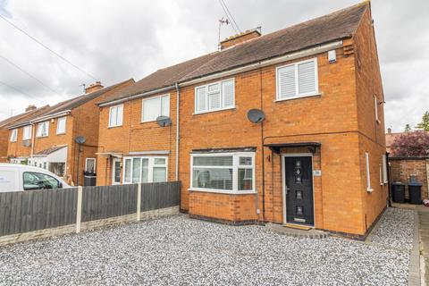 3 bed property, in St. Martins Drive, £270,000